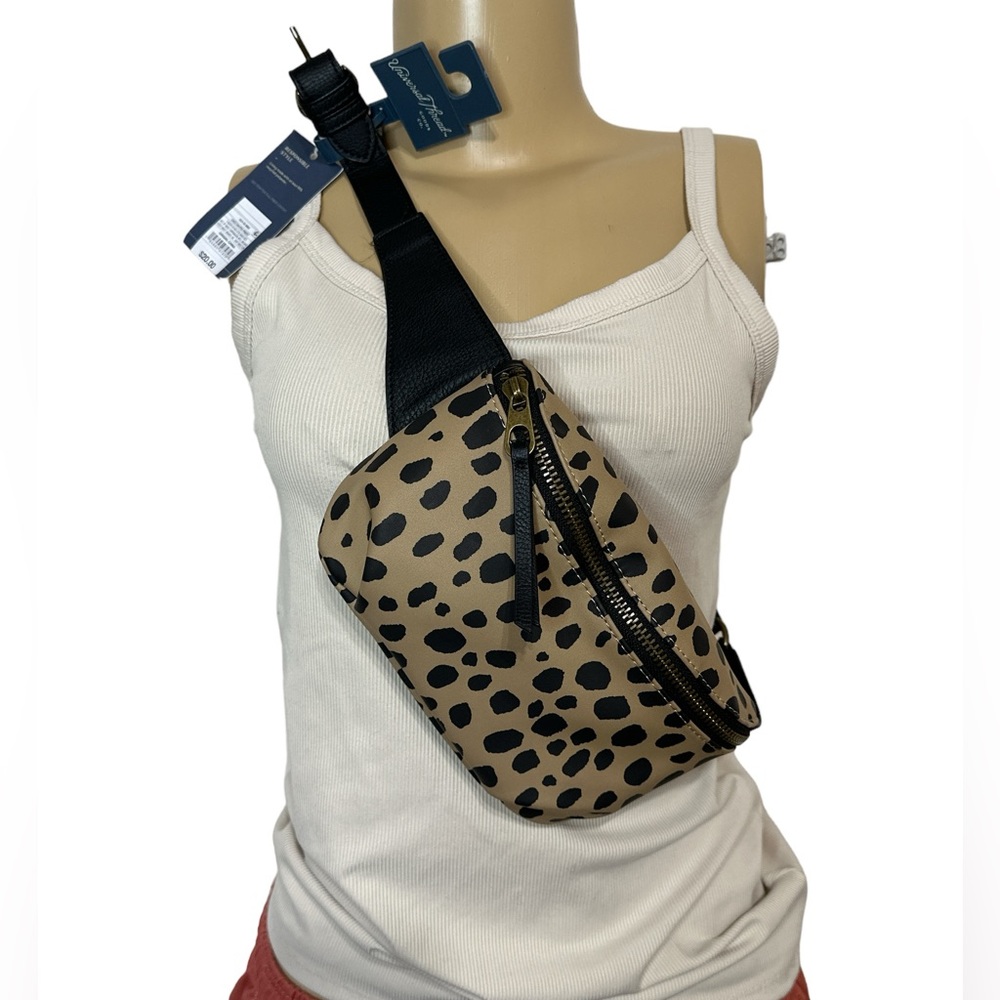 Universal Thread Cheetah Print Faux Leather Fanny Pack NWT